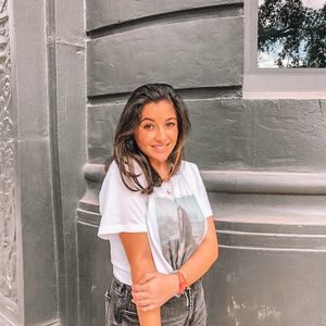 Meet your Posher, Ayrial